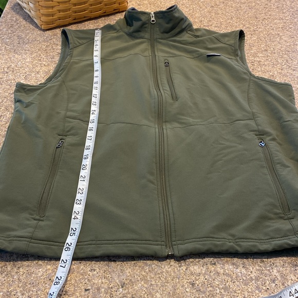 Pacific Trail Men’s Green Active Vest Large - Picture 5 of 17
